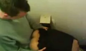 Найз нь охиныг шулуу ...